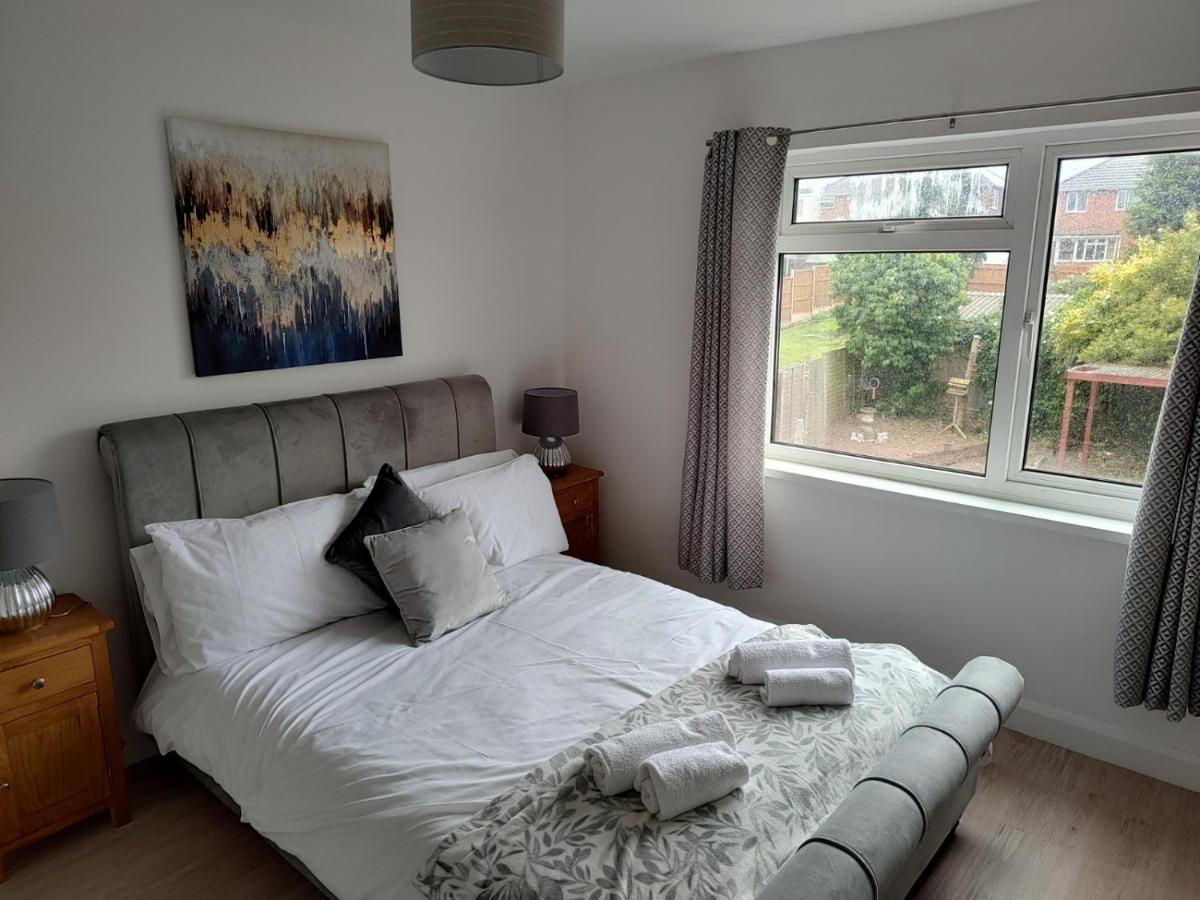 Wavertree Drive 3 Bed Contractor Home In Leicester Luaran gambar